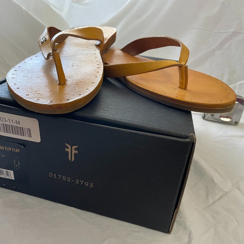 Frye Yellow Leather Flip Flops (size 11)